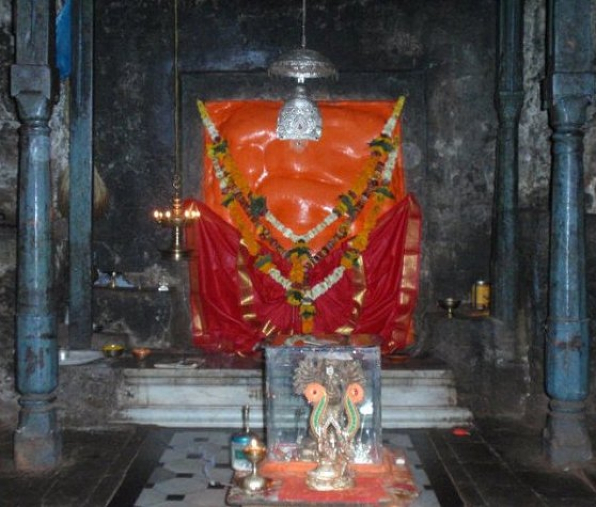 Храм Гириджатмаджа в Леньядри (из цикла "Легенды индийских храмов")